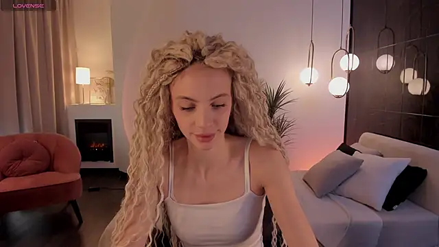 mia silkk online show from October 20, 2025, 6:25 am