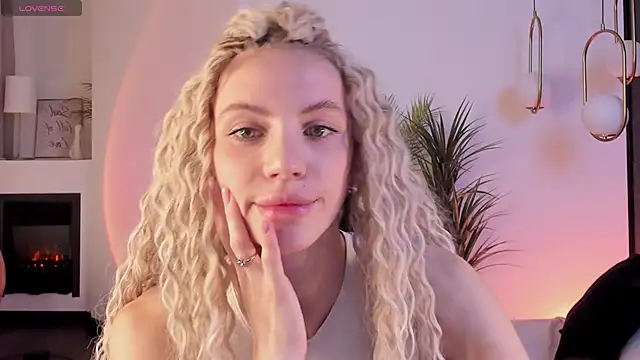 mia silkk online show from October 22, 2025, 6:24 am