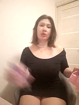 Ambika beauty online show from March 12, 2026, 4:35 pm