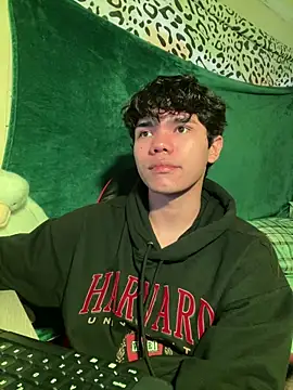 Im Camii online show from October 11, 2025, 7:45 pm