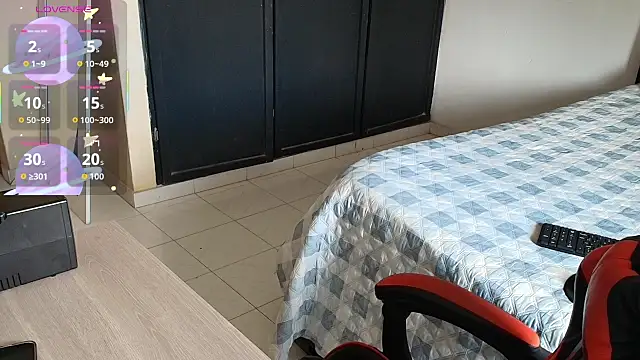 Im Camii online show from November 11, 2025, 7:14 pm