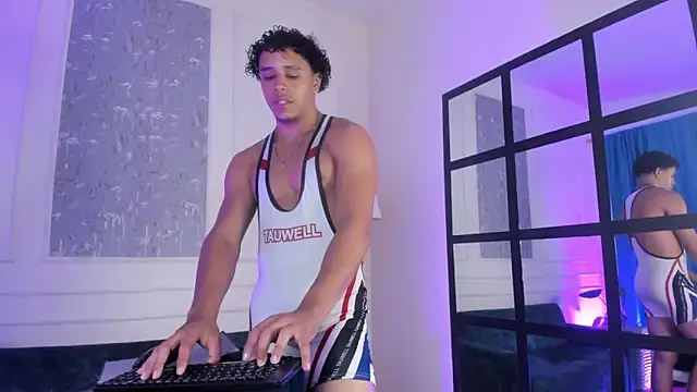 Adrian Volt online show from March 6, 2026, 3:47 am