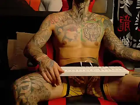 Molotov Explosive online show from November 11, 2025, 12:21 am