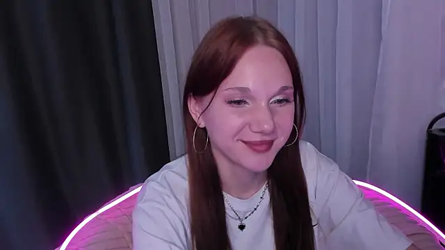 MargoViento online show from October 14, 2025, 9:26 pm