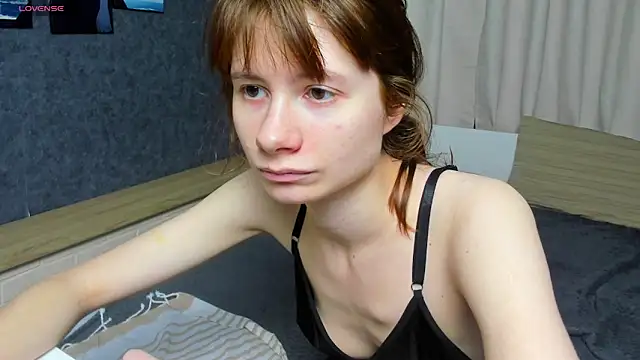 Snapshot of EvelynJin_ chatting on October 19, 2025, 4:18 pm EvelynJin  online show from October 19, 2025, 4:18 pm