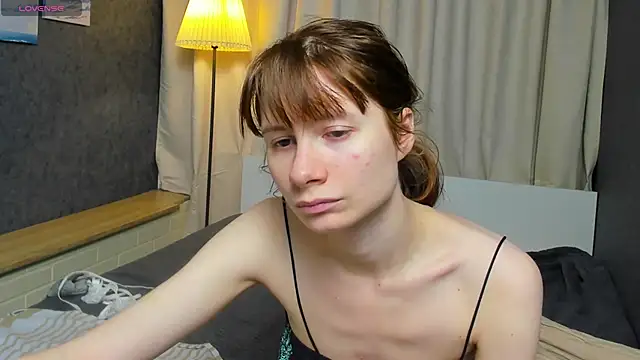 Snapshot of EvelynJin_ chatting on October 21, 2025, 3:24 pm EvelynJin  online show from October 21, 2025, 3:24 pm