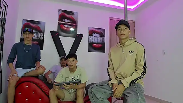 EMPIRE BOYS1 online show from November 24, 2025, 7:24 pm