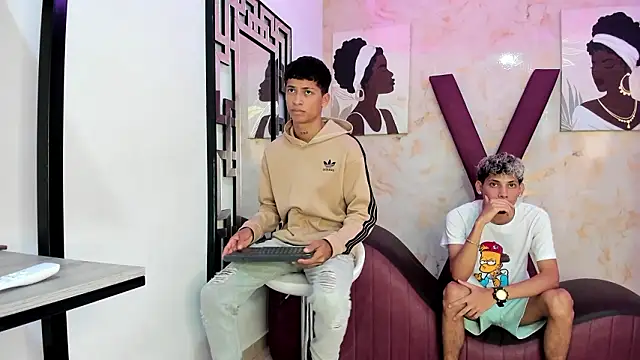 EMPIRE BOYS1 online show from February 3, 2026, 7:19 pm