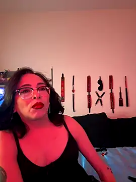 MiniMonroe online show from December 1, 2025, 11:26 am