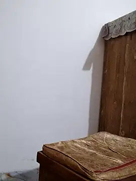 Tanha18 online show from December 2, 2025, 6:25 pm