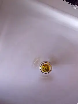 Tanha18 online show from February 26, 2026, 9:19 am