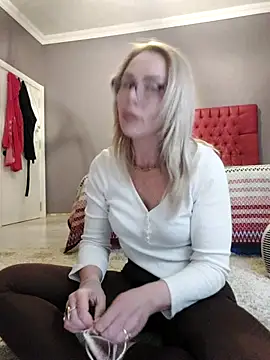 ElenabonyX online show from February 20, 2026, 5:13 pm