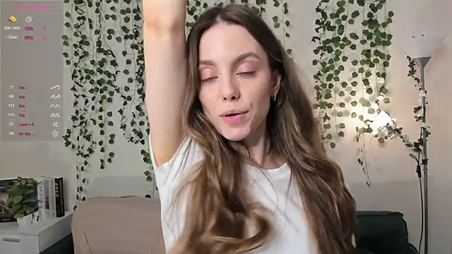 sweet and flirt online show from October 28, 2025, 7:23 am