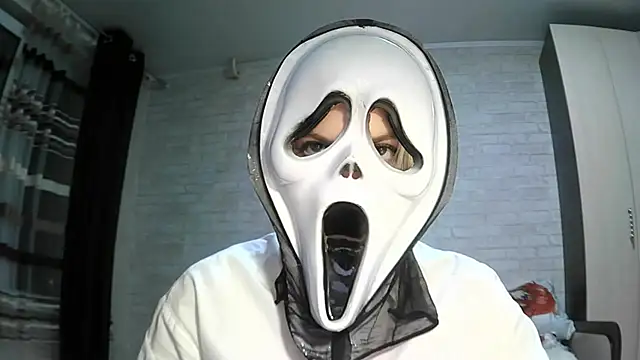 Snapshot of AmeeDelmonace chatting on October 19, 2025, 1:34 pm AmeeDelmonace online show from October 19, 2025, 1:34 pm