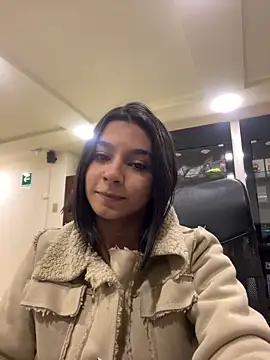 AlyssaRay online show from February 10, 2026, 6:45 pm