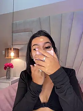 AlyssaRay online show from May 23, 2026, 1:37 pm