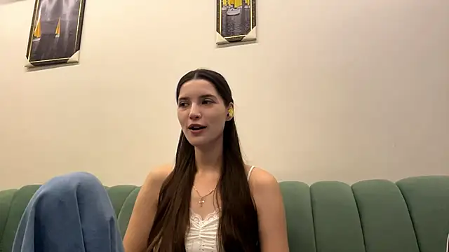 AlessiaChen online show from October 19, 2025, 7:09 am