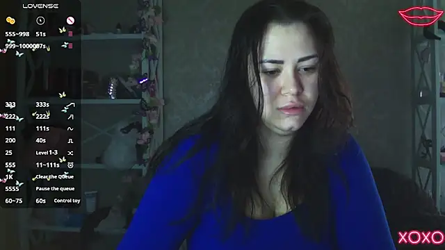 kiksee  online show from February 25, 2026, 12:48 pm