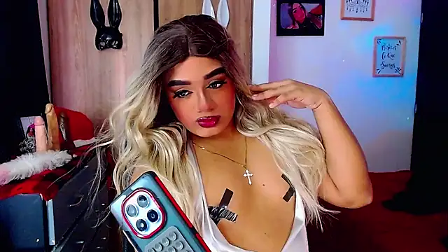 Sofiabigcock22 online show from November 16, 2025, 1:17 pm