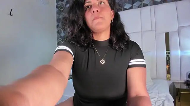 denisse khan online show from March 16, 2026, 6:12 pm