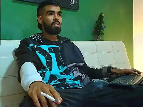 black kameron  online show from November 21, 2025, 6:45 am