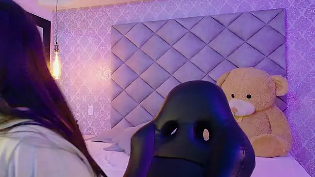 CARO ADAMS1 online show from November 24, 2025, 11:54 am