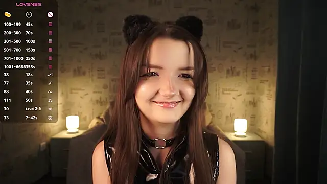  Cute World  online show from October 31, 2025, 9:05 pm