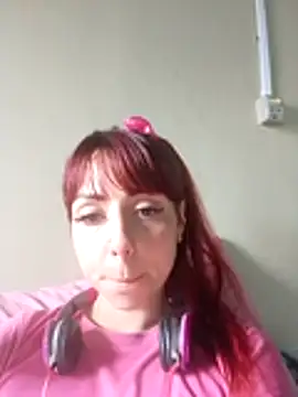 Snapshot of bAby_be chatting on October 14, 2025, 8:31 pm bAby be online show from October 14, 2025, 8:31 pm