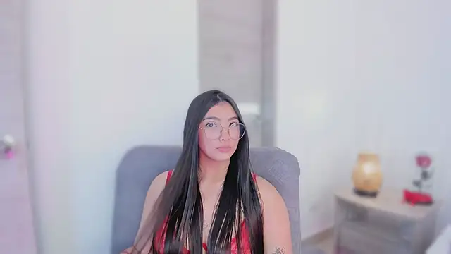 MirandaJohnson  online show from October 20, 2025, 12:16 pm