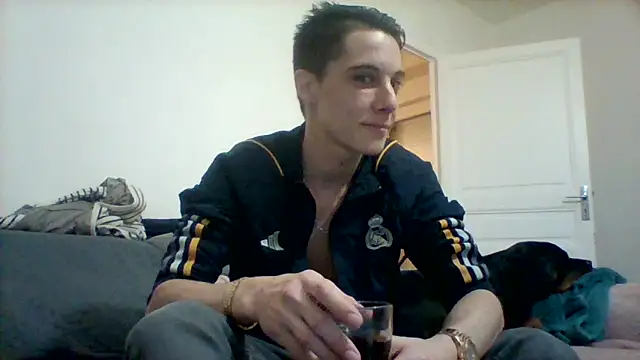 Snapshot of fresh-laD chatting on October 26, 2025, 12:16 am fresh-laD online show from October 26, 2025, 12:16 am