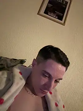 Snapshot of fresh-laD chatting on March 12, 2026, 2:18 am fresh-laD online show from March 12, 2026, 2:18 am