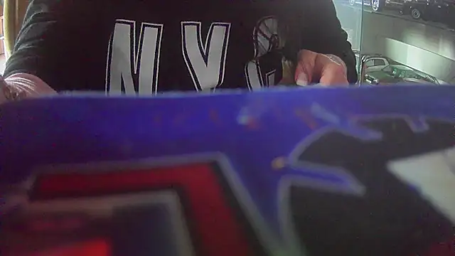 jumady-ts online show from November 19, 2025, 9:53 am