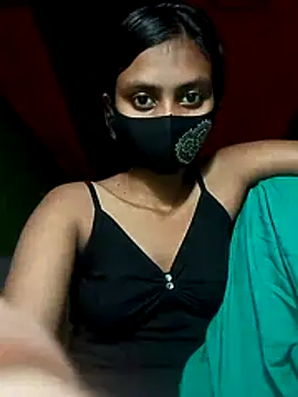 Night Queen20 online show from October 31, 2025, 8:37 am