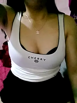 SansanCii online show from November 11, 2025, 11:05 pm