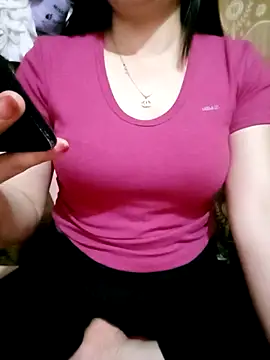 SansanCii online show from February 4, 2026, 1:28 pm