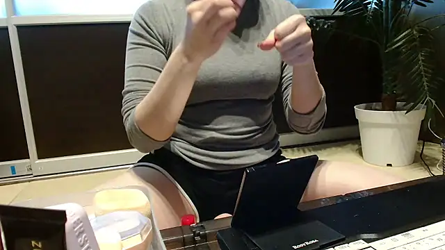  Ema ch online show from February 10, 2026, 1:21 am