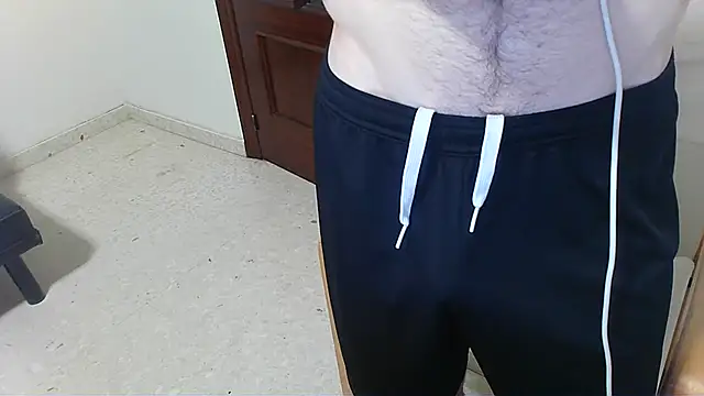 ZorroRomeo online show from October 20, 2025, 4:29 pm