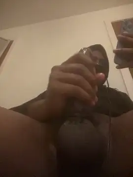 leatherblackface online show from May 1, 2026, 4:17 am