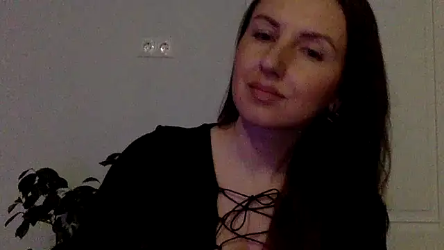 Snapshot of Melivorra chatting on February 8, 2026, 7:06 pm Melivorra online show from February 8, 2026, 7:06 pm