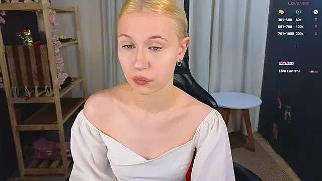 lovedrope online show from November 25, 2025, 5:35 pm