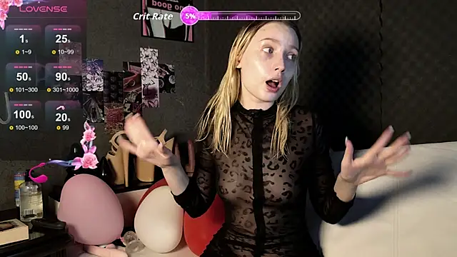 Snapshot of Fluffy_Cloude chatting on April 23, 2026, 5:30 am Fluffy Cloude online show from April 23, 2026, 5:30 am