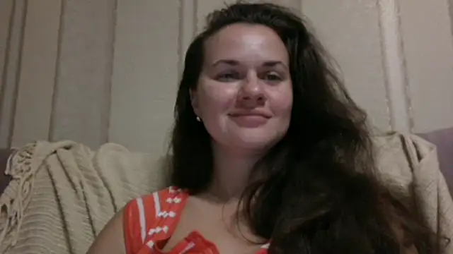 GiaaCaranggi online show from November 12, 2025, 6:19 pm