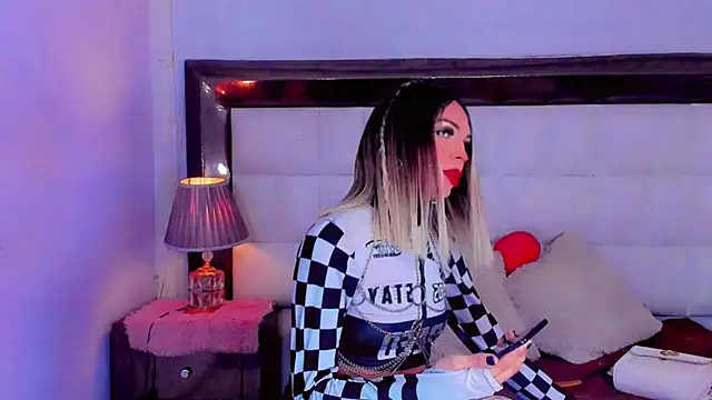 Snapshot of cute_ts_doll chatting on November 1, 2025, 11:23 am cute ts doll online show from November 1, 2025, 11:23 am