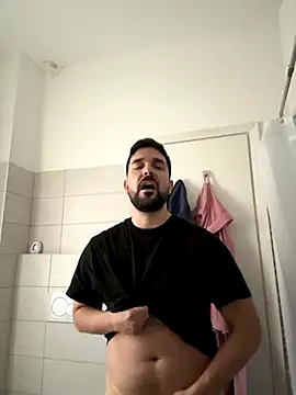 ReDiBastoni90 online show from November 8, 2025, 10:48 am