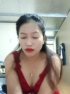 -Paige- online show from October 14, 2025, 3:18 am