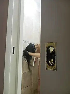 miapink33 online show from December 3, 2025, 12:07 am