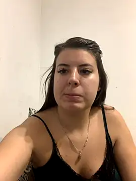 MiraCastellon online show from November 11, 2025, 11:21 am