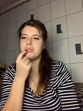 MiraCastellon online show from November 25, 2025, 11:54 am