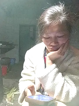 siusiu-00 online show from October 27, 2025, 9:52 pm