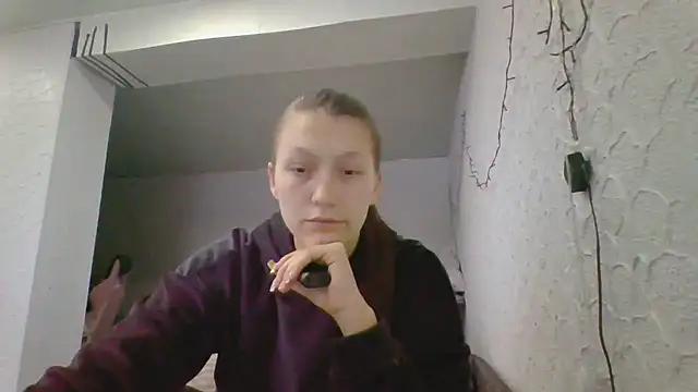 luna tt online show from February 5, 2026, 2:00 pm